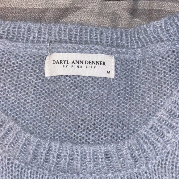 Sweater - Picture 2 of 3